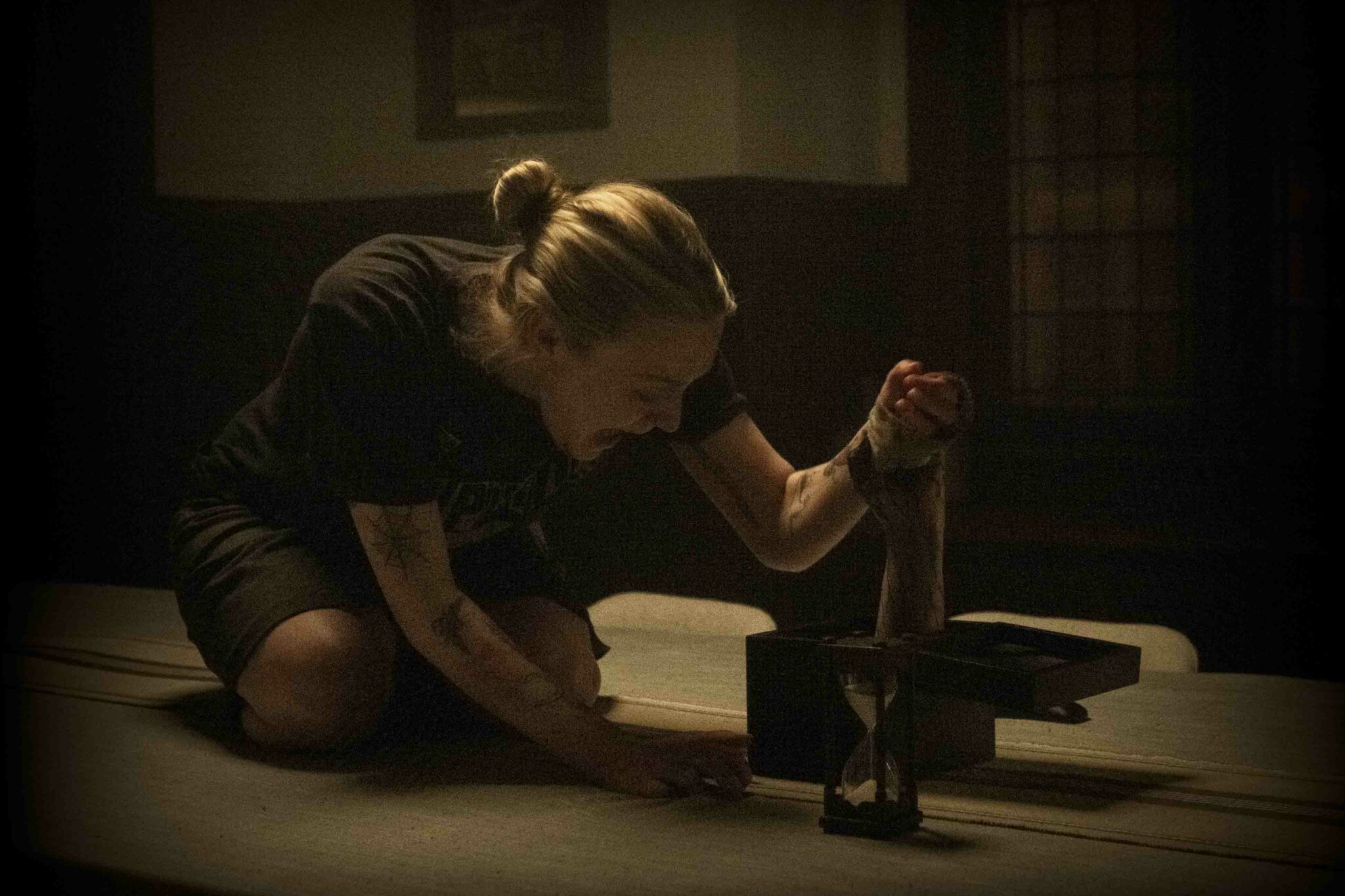 “Vicious” Review — Dakota Fanning Stares Down the Dark